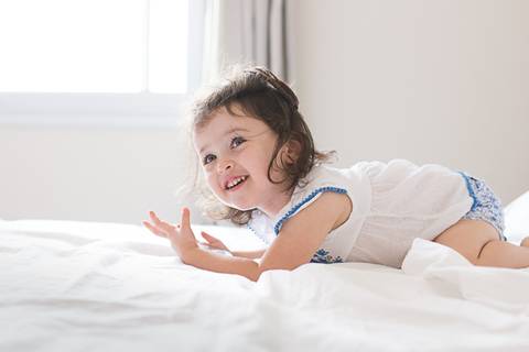 acompanhamento-ensaioemcasa-luznatural-lifestyle-familia-priscilianas-prisciladagnesi-fotografiadefamilia-sp-acompanhamentoinfantil-ensaiodefamilia-saopaulo-vilaromana-vilaleopoldina-vilapompeia-lapa-maedemenina-maedemenino-maedeprimeiraviagem-brincadeira'