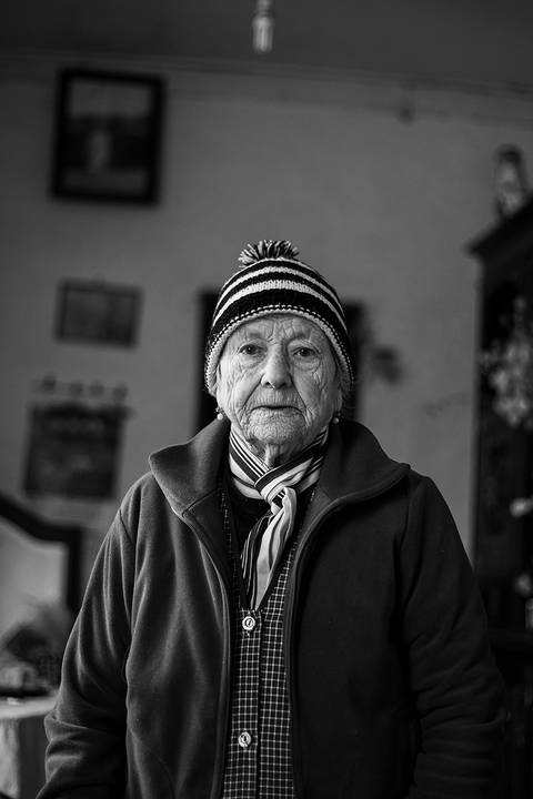 solidão_idosos_lousad/carloshernaniphotography'