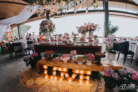 decoração casamento na praia de Ubatuba'