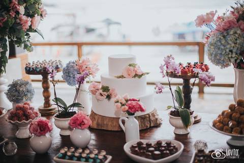 decoração casamento na praia de Ubatuba'