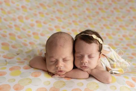 foto de gêmeos newborn, fotografia newborn de gêmeos SP'