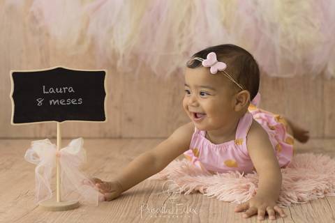 Ensaio 8 meses da Laura, uma bonequinha linda!'