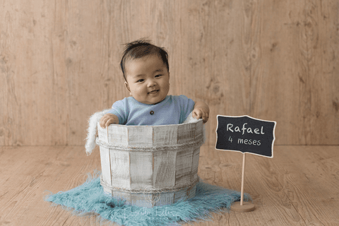 Mas o Rafael não é pura simpatia? - Olha ele com 4 meses de idade fazendo pose para a tia Priscilla Felix Fotografia!'