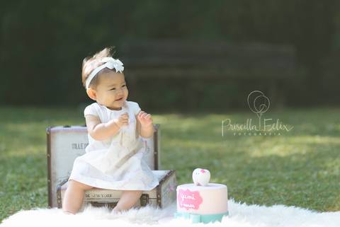 Fotografia de acompanhamento do crescimento dos bebês: Yumi - 6 meses'