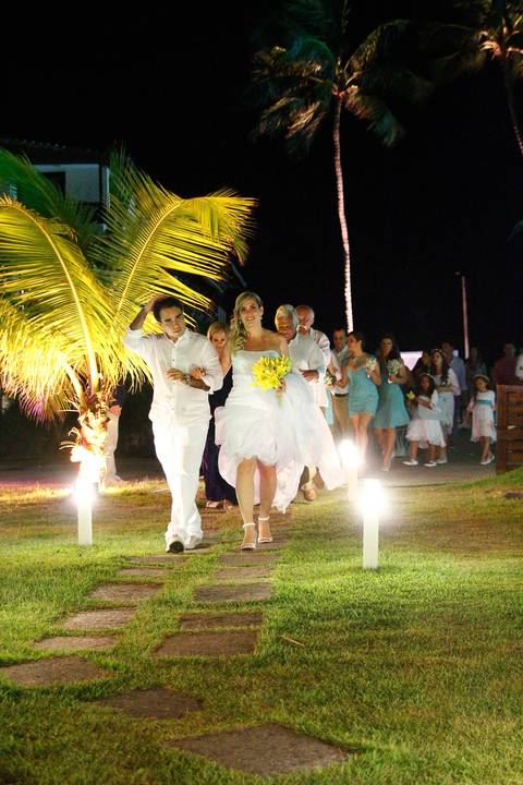 Casamento na Praia de Maracaipe - Foto Rebecca Torquato - Fotografa de Casamento'