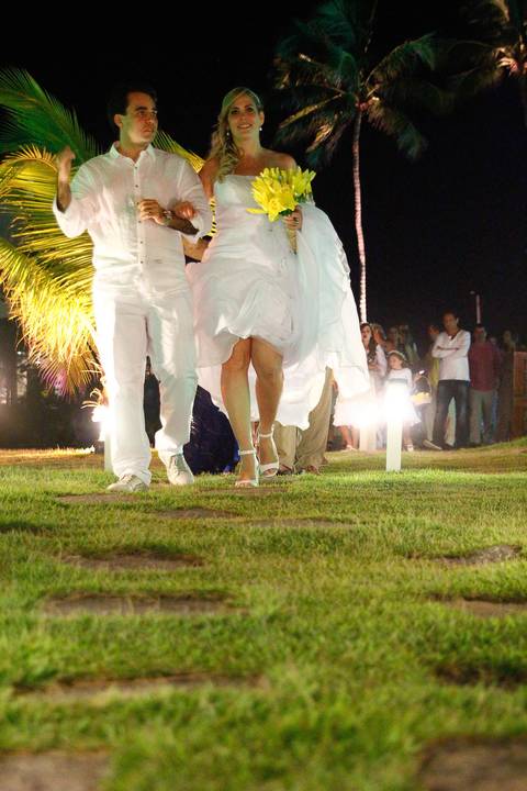 Casamento na Praia de Maracaipe - Foto Rebecca Torquato - Fotografa de Casamento'