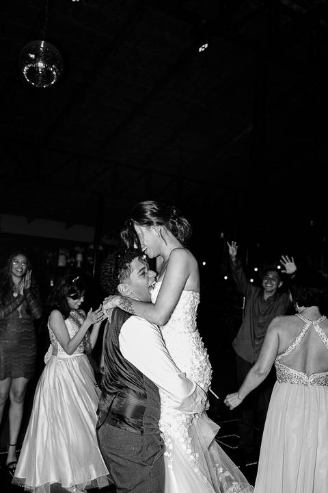 Fotografia de casamento 
noivo 
noivas
Buffet Cerejeiras
Guarulhos 
Wedding
Casamento ao ar livre 
Casamento de dia 
Mini wedding'