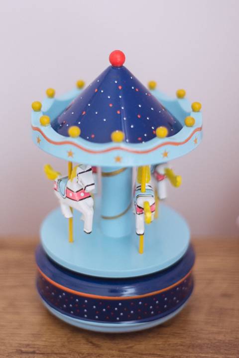 Decoração qDecoração quarto bebê menina azul e rosa - carrossel azul'