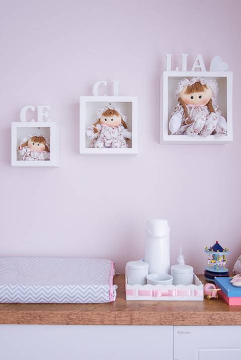 Decoração quarto bebê menina azul e rosa - comoda - nichos - bonequinhas - letras mdf cecilia'