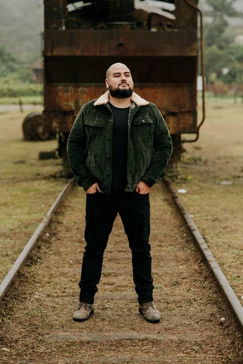 Homem em paranapiacaba são paulo'