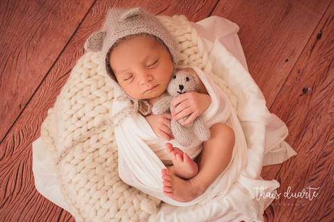 Fotografia newborn pela fotografa Thais Duarte'