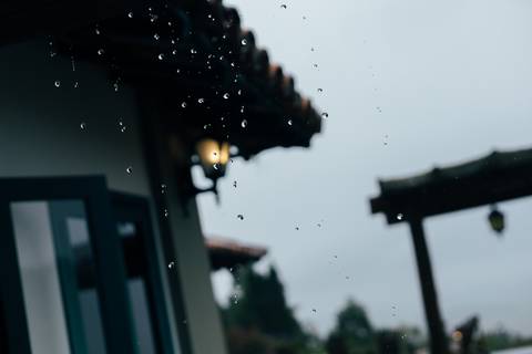 '