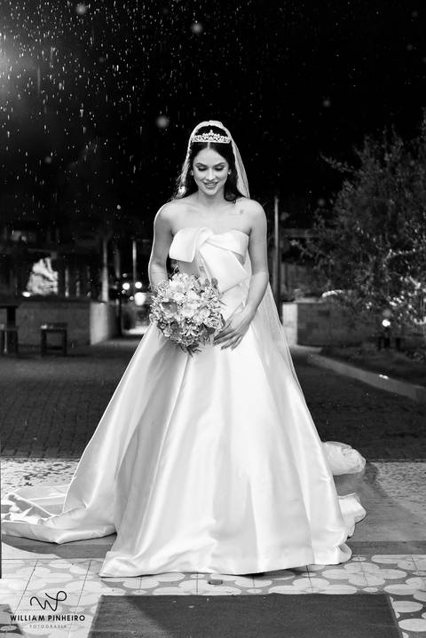 Fotografia de casamento atemporal, registrando noivas em Alto Caparaó, MG.'