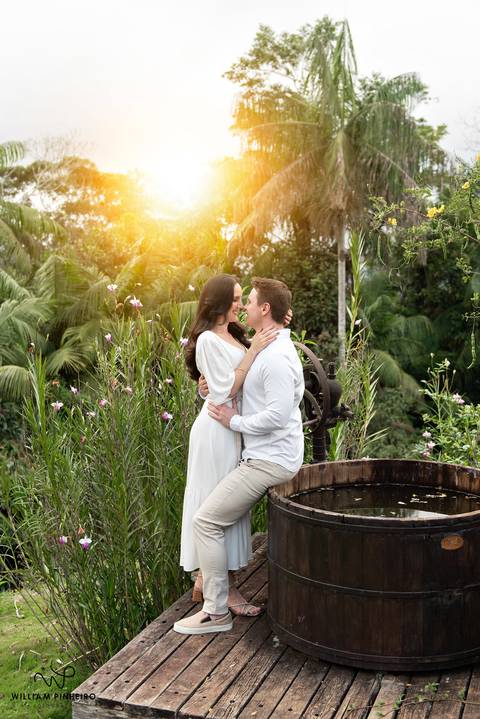 Pré-casamento atemporal no Aroso Paço Hotel, região de Domingos Martins e Pedra Azul, ES.'