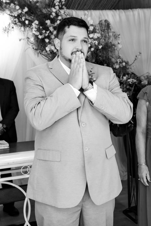 Fotografia de casamento emocionante em Alto Caparaó, MG. Registro autêntico e cheio de sentimento nas montanhas de Minas Gerais.'