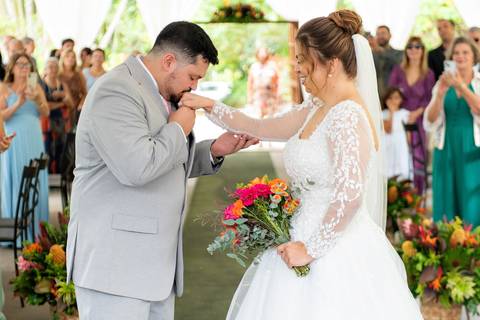 Fotografia de casamento emocionante em Alto Caparaó, MG. Registro autêntico e cheio de sentimento nas montanhas de Minas Gerais.'