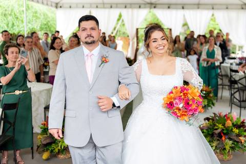 Fotografia de casamento emocionante em Alto Caparaó, MG. Registro autêntico e cheio de sentimento nas montanhas de Minas Gerais.'