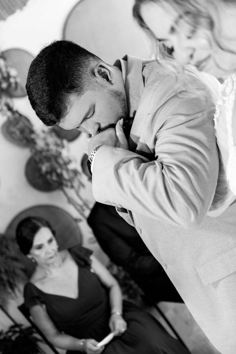 Fotografia de casamento emocionante em Alto Caparaó, MG. Registro autêntico e cheio de sentimento nas montanhas de Minas Gerais.'