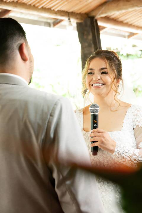 Fotografia de casamento emocionante em Alto Caparaó, MG. Registro autêntico e cheio de sentimento nas montanhas de Minas Gerais.'