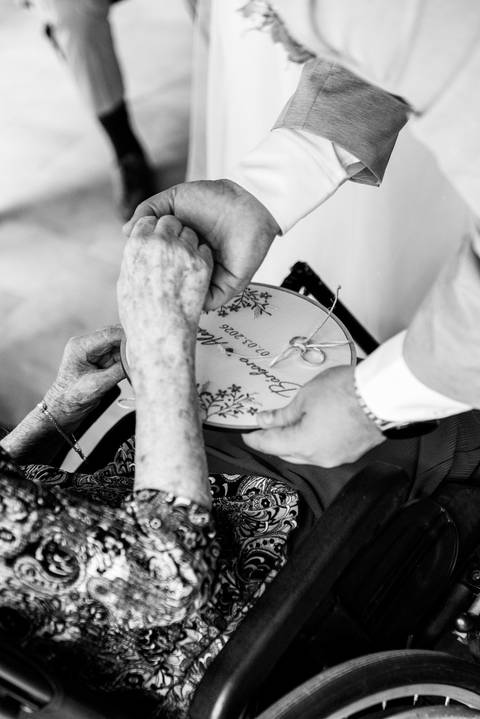 Fotografia de casamento emocionante em Alto Caparaó, MG. Registro autêntico e cheio de sentimento nas montanhas de Minas Gerais.'