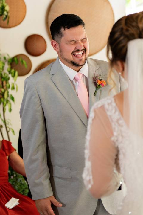 Fotografia de casamento emocionante em Alto Caparaó, MG. Registro autêntico e cheio de sentimento nas montanhas de Minas Gerais.'