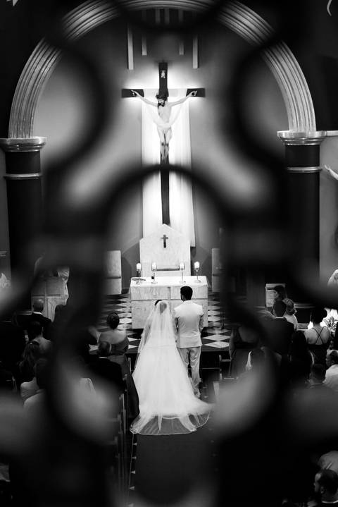 Fotografia de casamento atemporal com noivos em Espera Feliz, MG. Registro autêntico e cheio de sentimento nas montanhas de Minas Gerais'