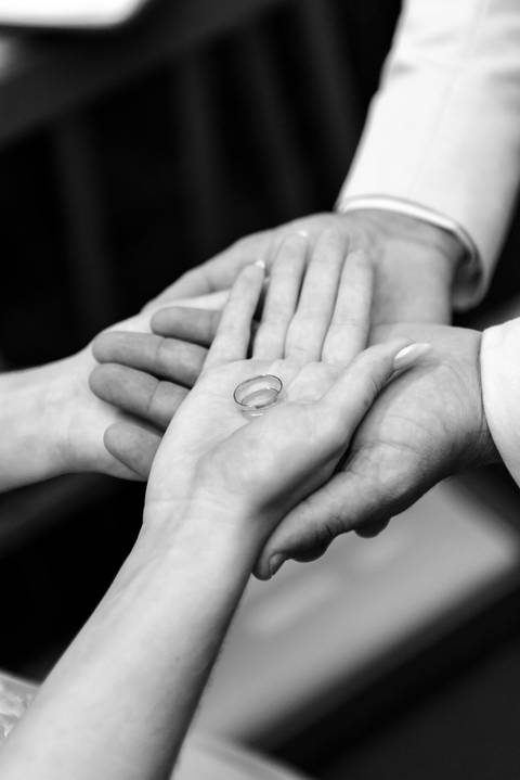 Fotografia de casamento atemporal com noivos em Espera Feliz, MG. Registro autêntico e cheio de sentimento nas montanhas de Minas Gerais'