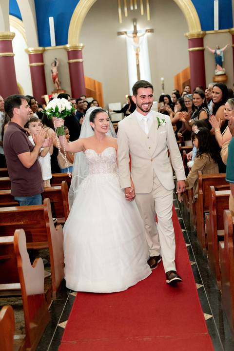 Fotografia de casamento atemporal com noivos em Espera Feliz, MG. Registro autêntico e cheio de sentimento nas montanhas de Minas Gerais'