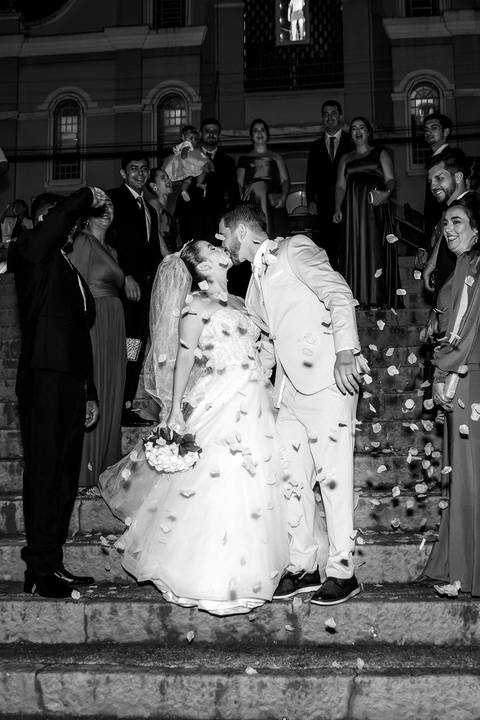 Fotografia de casamento atemporal com noivos em Espera Feliz, MG. Registro autêntico e cheio de sentimento nas montanhas de Minas Gerais'