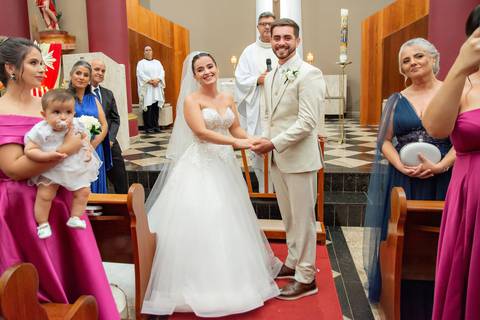 Fotografia de casamento atemporal com noivos em Espera Feliz, MG. Registro autêntico e cheio de sentimento nas montanhas de Minas Gerais'