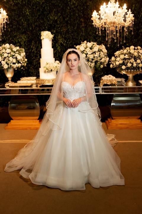 Fotografia de casamento atemporal com noivos em Espera Feliz, MG. Registro autêntico e cheio de sentimento nas montanhas de Minas Gerais'
