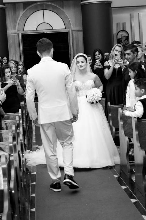 Fotografia de casamento atemporal com noivos em Espera Feliz, MG. Registro autêntico e cheio de sentimento nas montanhas de Minas Gerais'