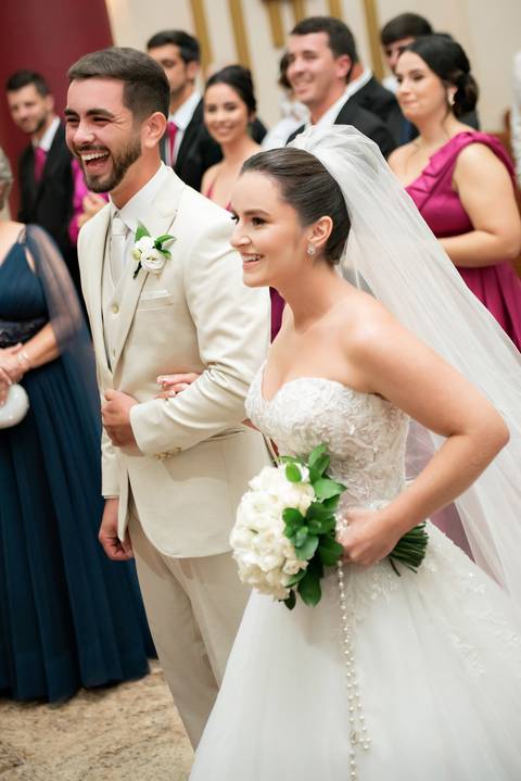 Fotografia de casamento atemporal com noivos em Espera Feliz, MG. Registro autêntico e cheio de sentimento nas montanhas de Minas Gerais'