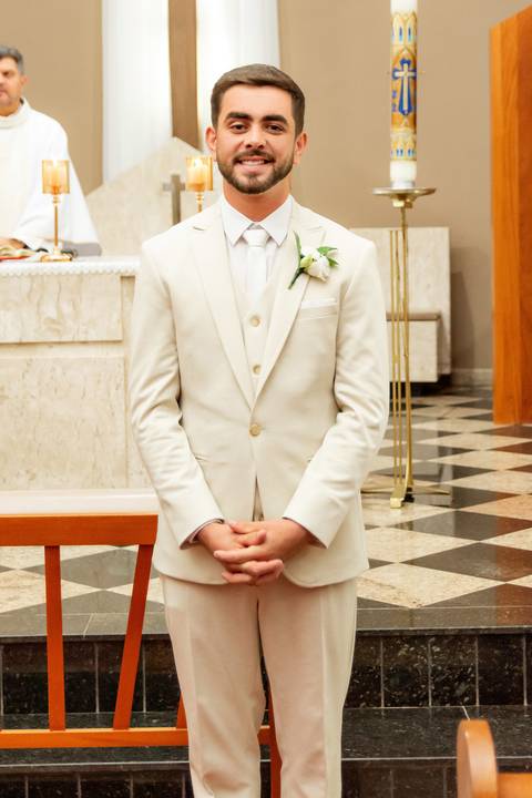 Fotografia de casamento atemporal com noivos em Espera Feliz, MG. Registro autêntico e cheio de sentimento nas montanhas de Minas Gerais'