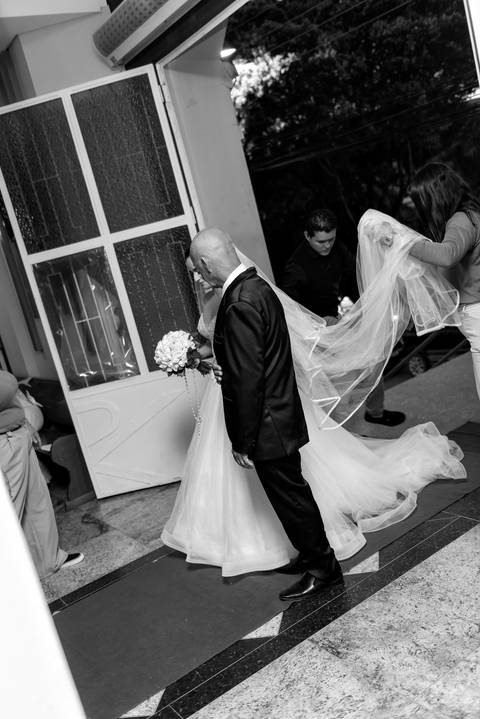 Fotografia de casamento atemporal com noivos em Espera Feliz, MG. Registro autêntico e cheio de sentimento nas montanhas de Minas Gerais'