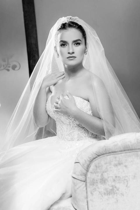 Making of da noiva em Espera Feliz-mg. Fotografia sensível e autêntica capturando os preparativos do casamento em Minas Gerais'
