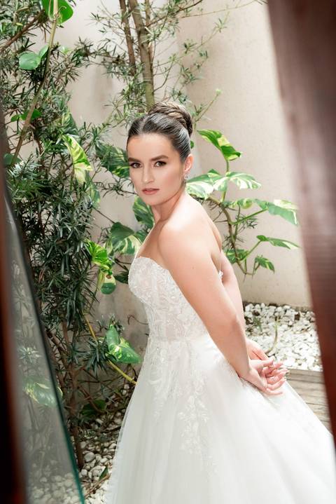Making of da noiva em Espera Feliz-mg. Fotografia sensível e autêntica capturando os preparativos do casamento em Minas Gerais'