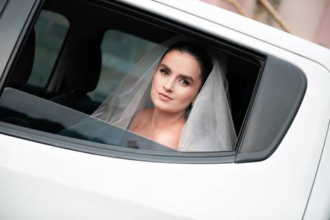Fotografia de casamento atemporal com noivos em Espera Feliz, MG. Registro autêntico e cheio de sentimento nas montanhas de Minas Gerais'