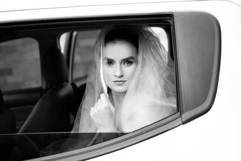 Fotografia de casamento atemporal com noivos em Espera Feliz, MG. Registro autêntico e cheio de sentimento nas montanhas de Minas Gerais'