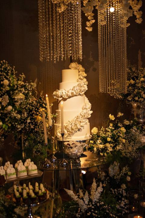 Wedding com estilo atemporal em Muriaé, MG. Fotografia autêntica e minimalista'