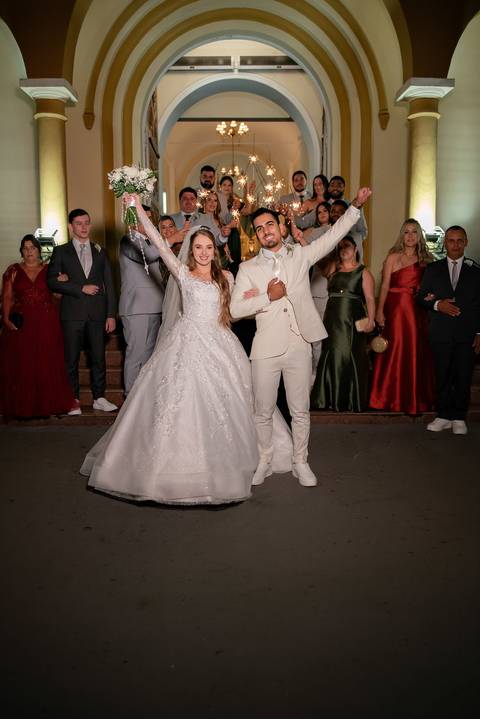 Wedding com estilo atemporal em Muriaé, MG. Fotografia autêntica e minimalista'