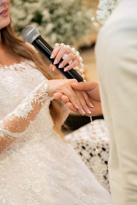 Wedding com estilo atemporal em Muriaé, MG. Fotografia autêntica e minimalista'