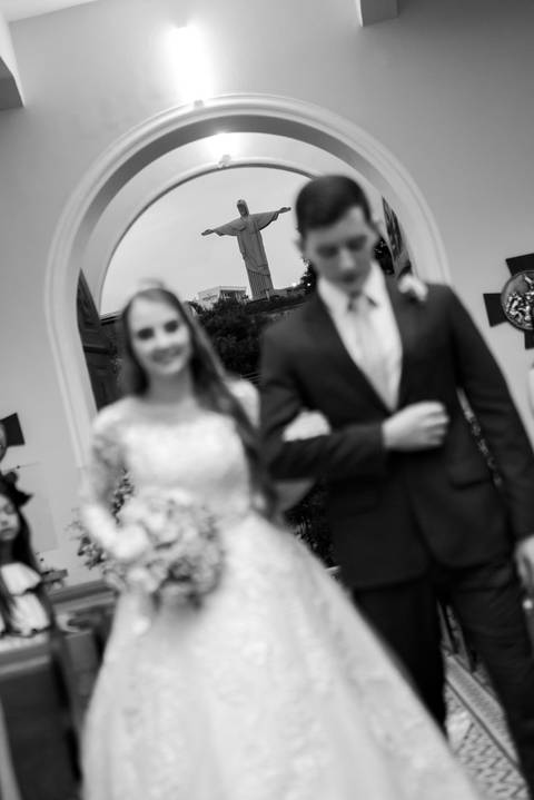Wedding com estilo atemporal em Muriaé, MG. Registro fotográfico autêntico e minimalista'