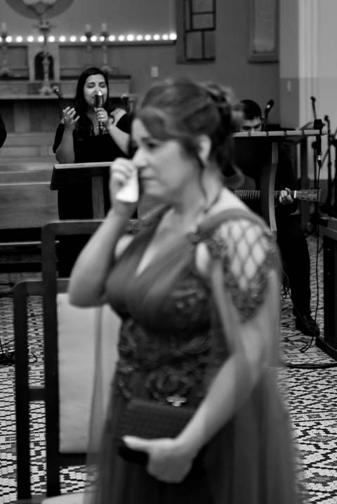 Wedding com estilo atemporal em Muriaé, MG. Registro fotográfico autêntico e minimalista'