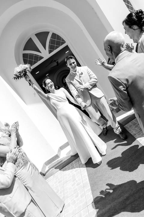 Fotógrafo de casamento em Guarapari, ES, registrando noivos com estilo atemporal'