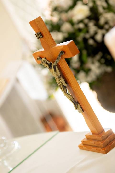 Fotógrafo de casamento em Guarapari, ES, registrando noivos com estilo atemporal'