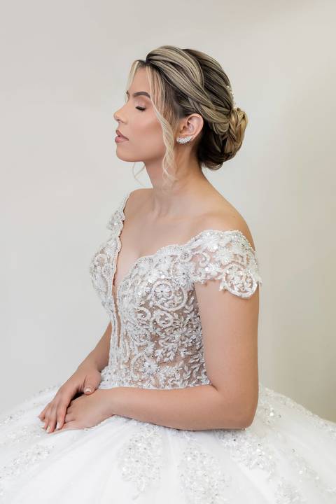 Making of da noiva em Anchieta, ES, capturado com elegância e atemporalidade'