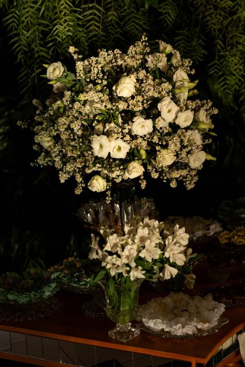 Fotógrafo de casamento atemporal registrando noivos em Carangola MG'