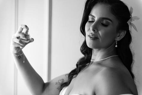 Making of da noiva em Carangola, MG capturado com estilo atemporal por fotógrafo de casamento'