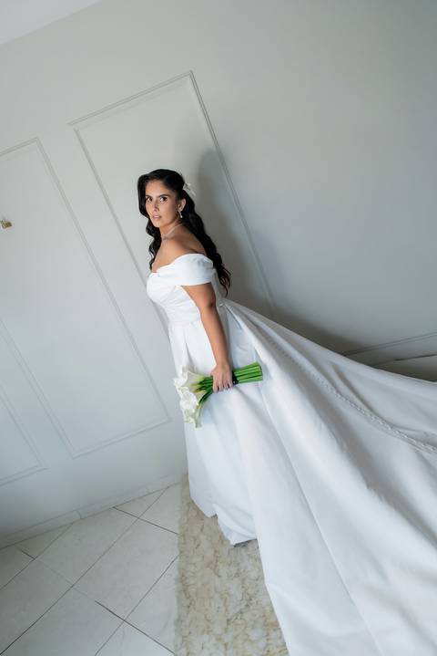 Making of da noiva em Carangola, MG capturado com estilo atemporal por fotógrafo de casamento'